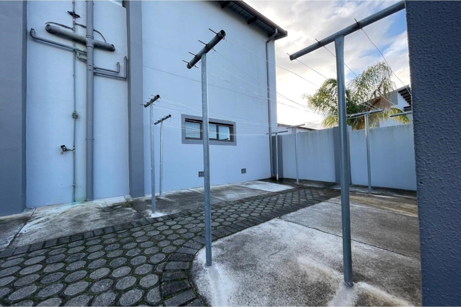 2 Bedroom Property for Sale in Sherwood Eastern Cape